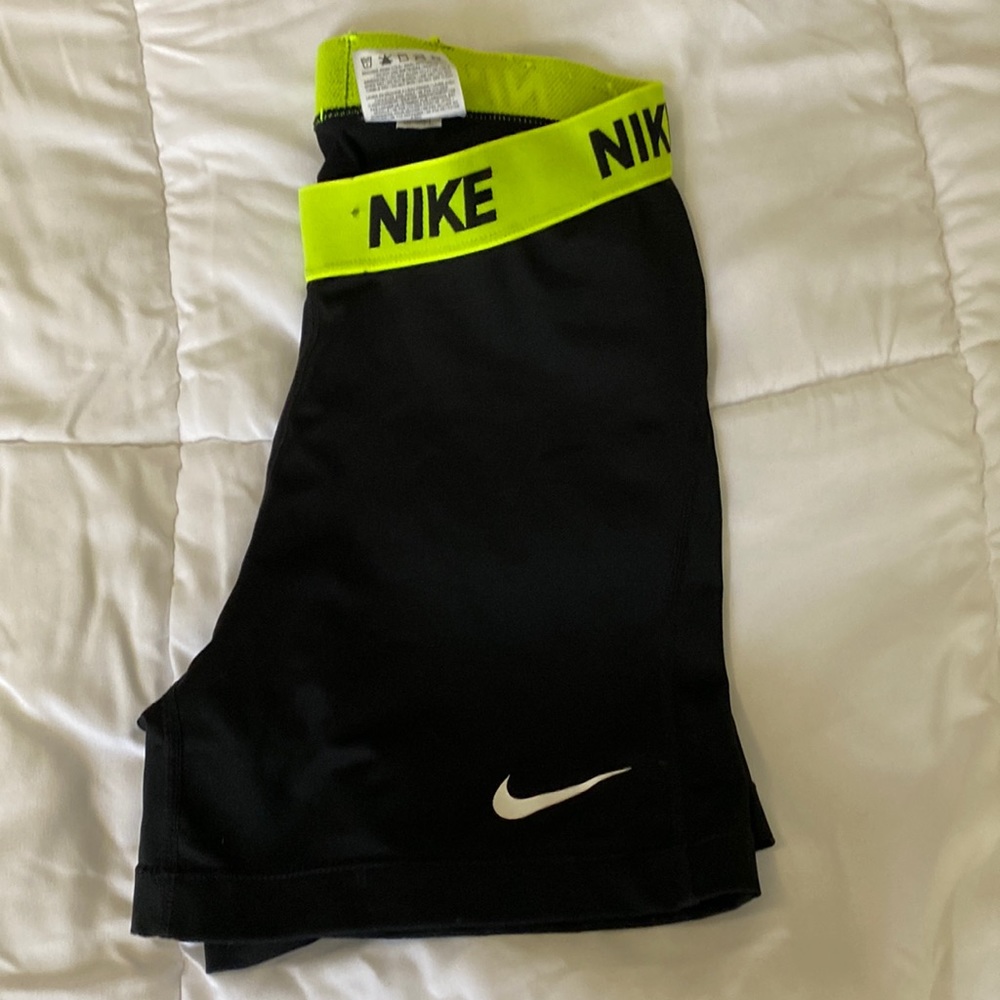 Women Nike Dri-Fit Training Shorts